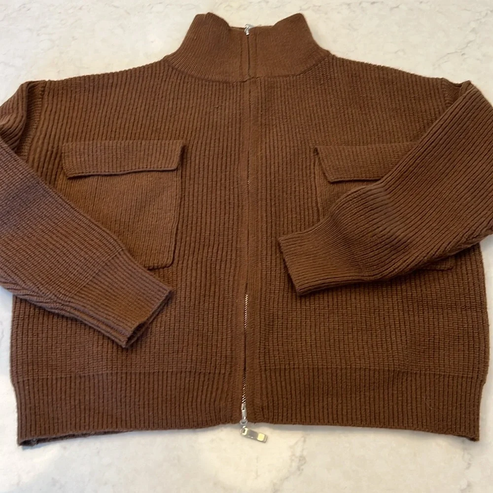 Princess Polly NWT Too Busy Zip Up Sweater‎ Chocolate - Size S/M